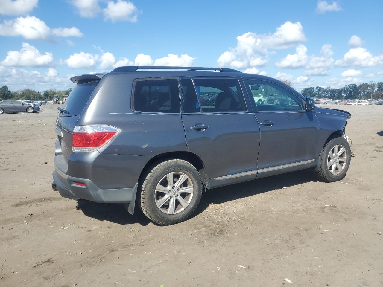 TOYOTA HIGHLANDER BASE