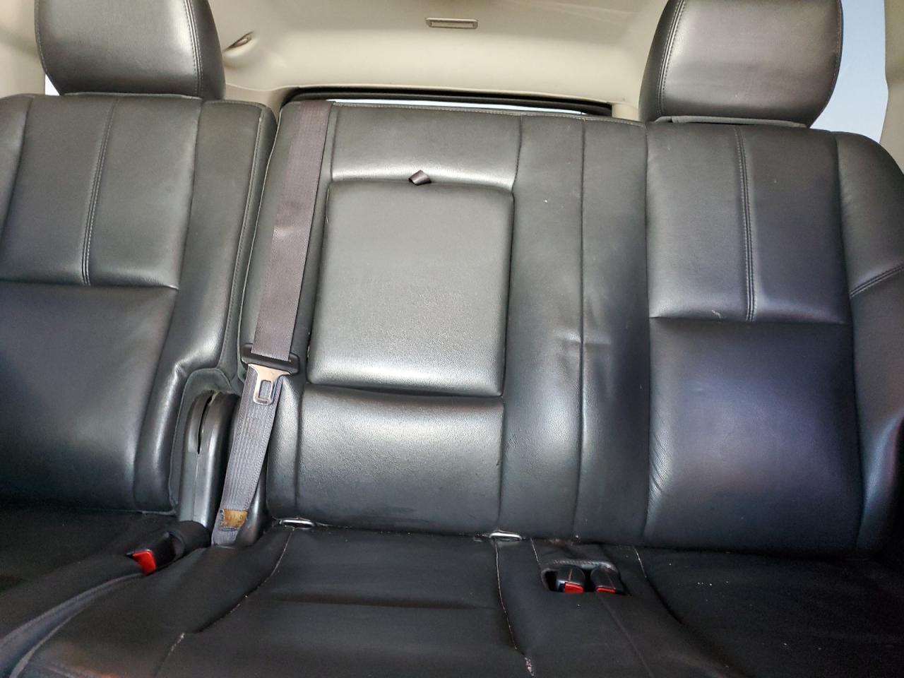 CHEVROLET SUBURBAN K1500 LT