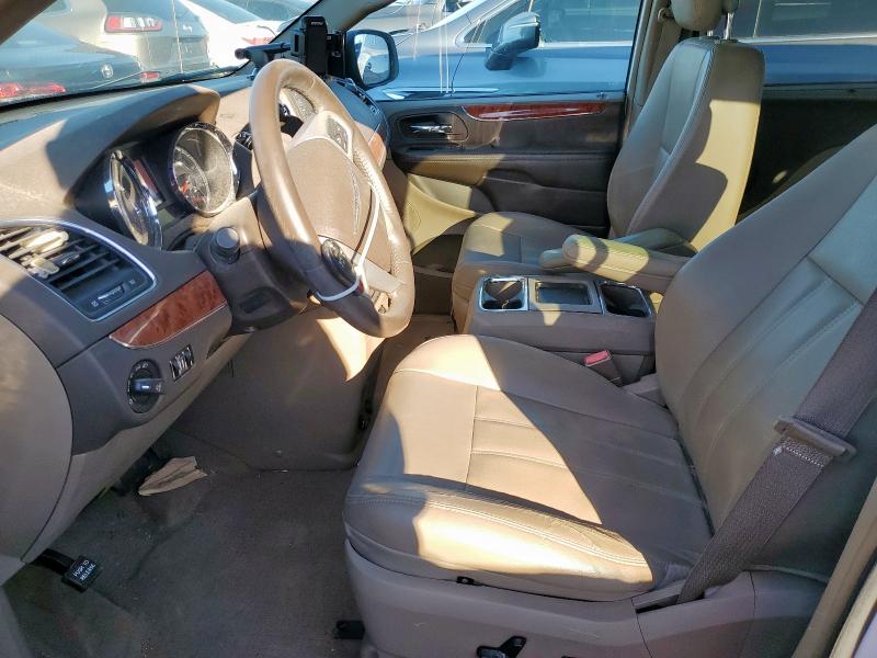 2015 CHRYSLER TOWN & COU - 2C4RC1BG9FR583486