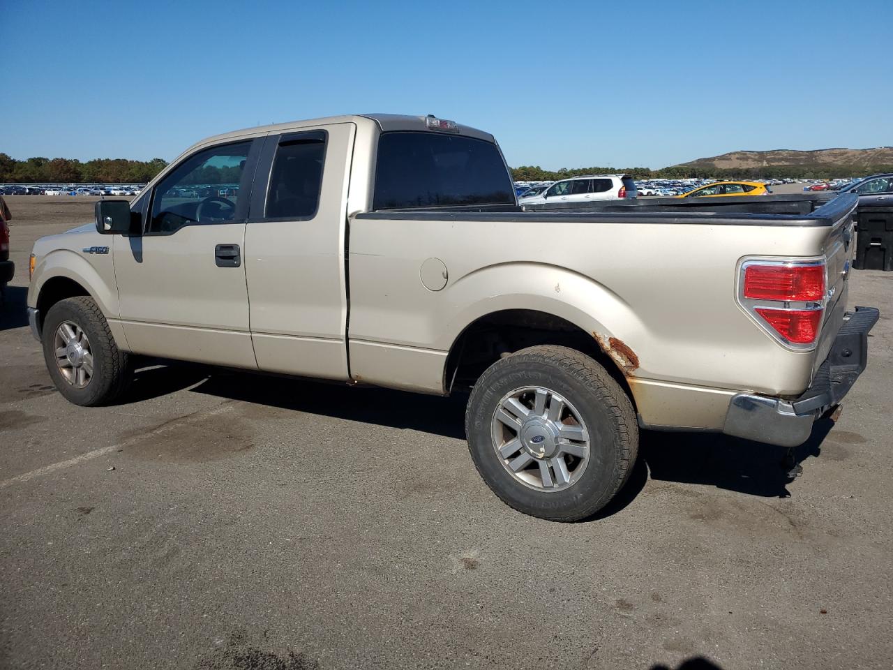 FORD F-150 SUPER CAB