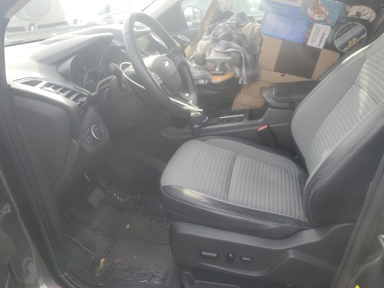 FORD ESCAPE TITANIUM