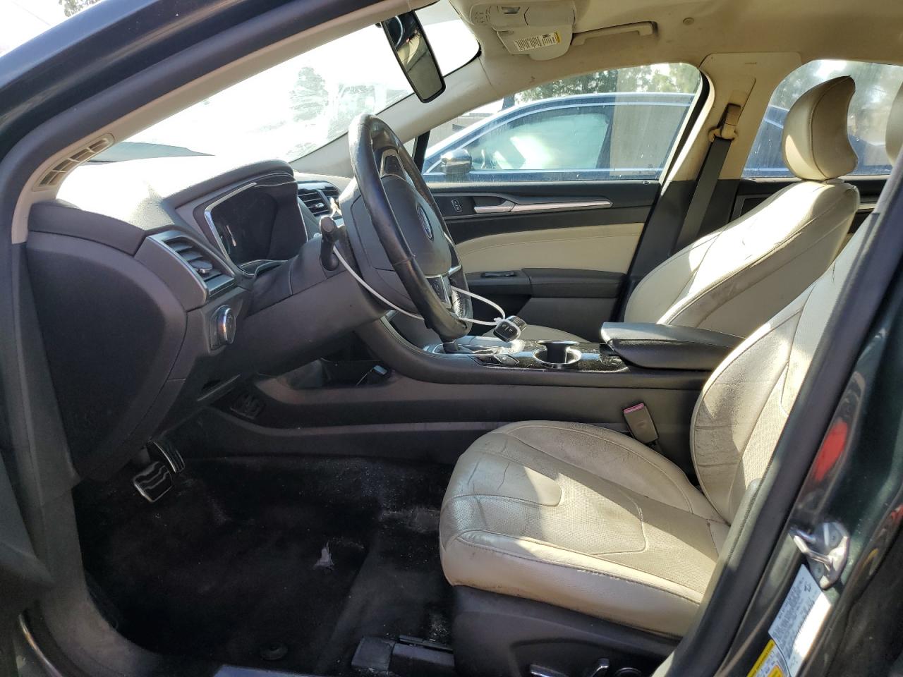 FORD FUSION TITANIUM PHEV