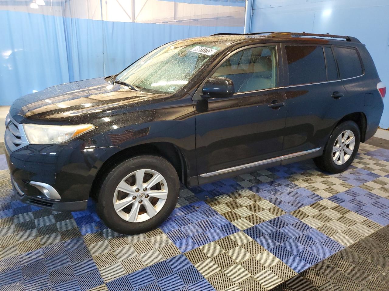 TOYOTA HIGHLANDER BASE