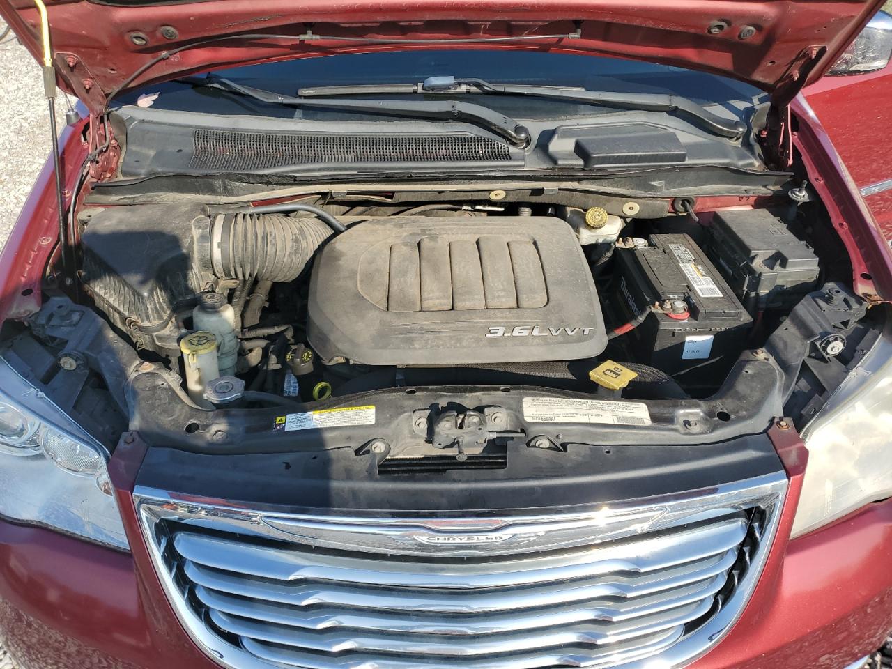 CHRYSLER TOWN & COUNTRY LIMITED