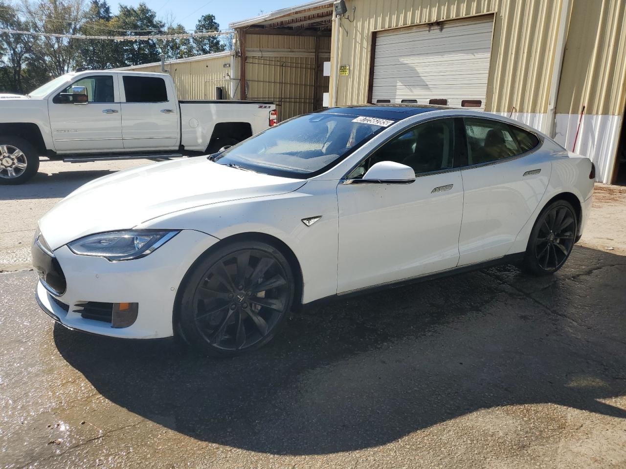 Lot #3297994032 2015 TESLA MODEL S