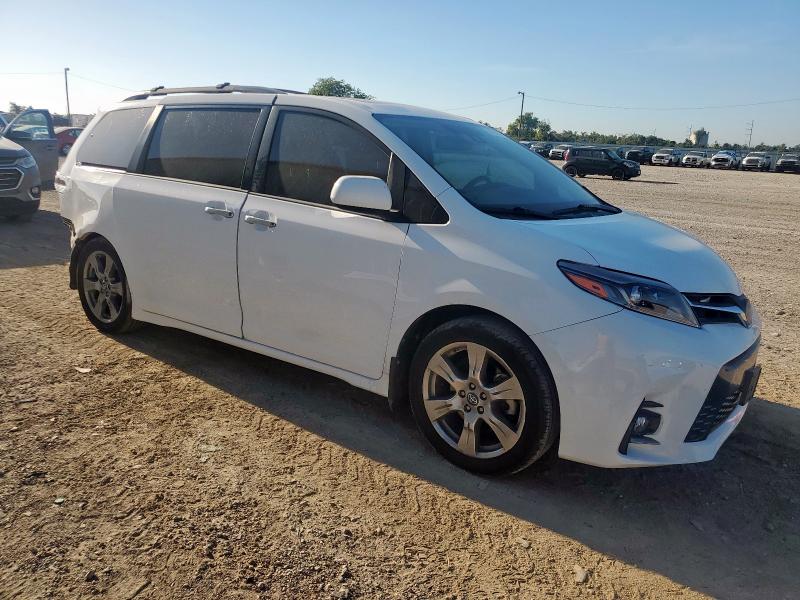 2018 TOYOTA SIENNA SE 5TDXZ3DCXJS926267