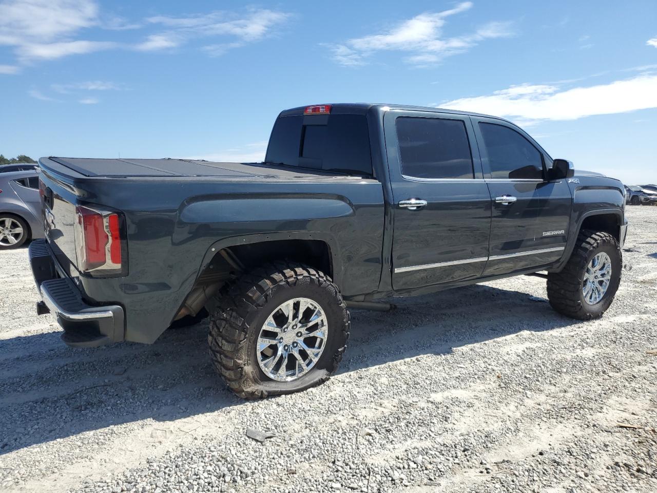 GMC SIERRA K1500 SLT