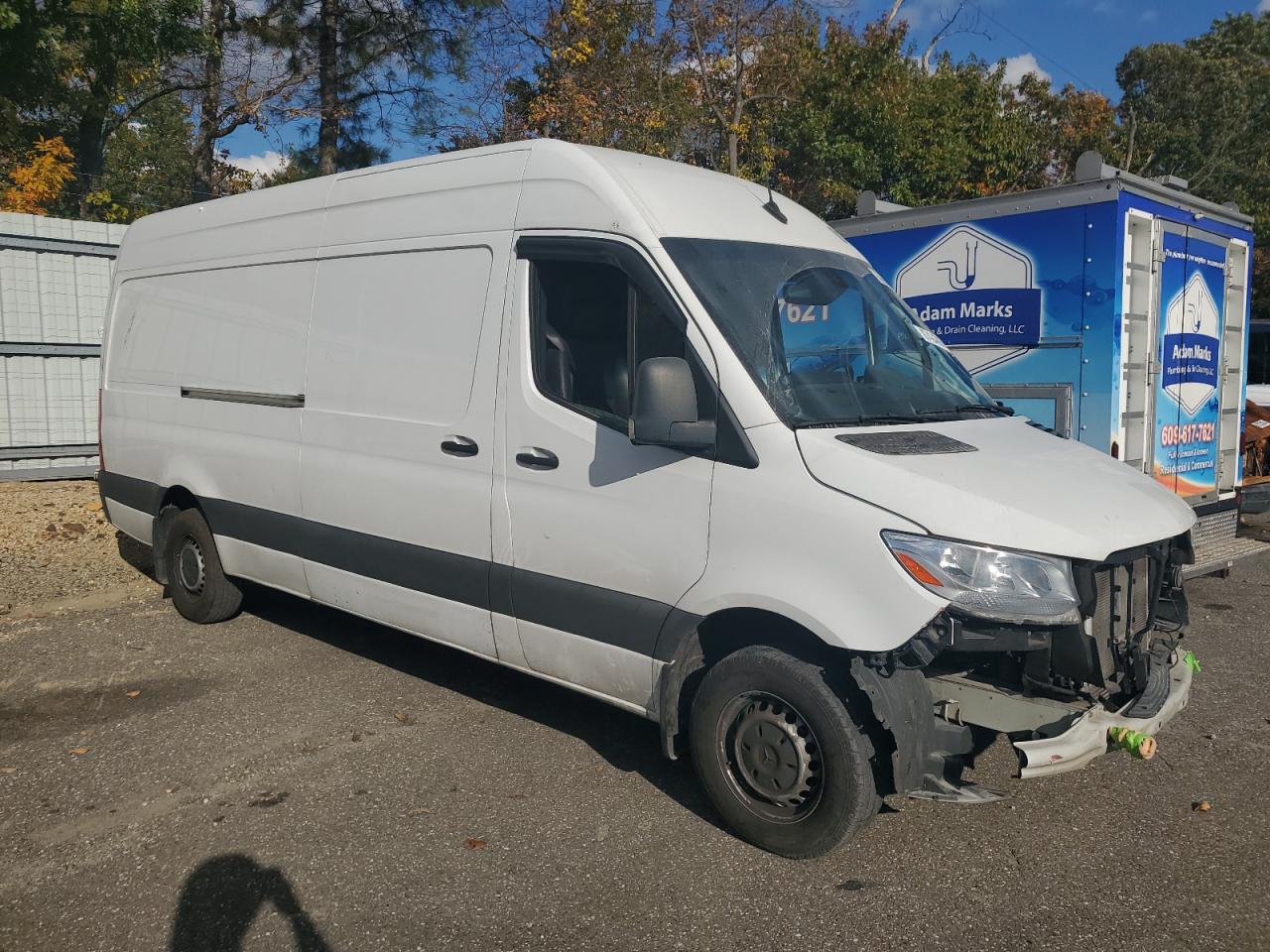 MERCEDES-BENZ SPRINTER 2500