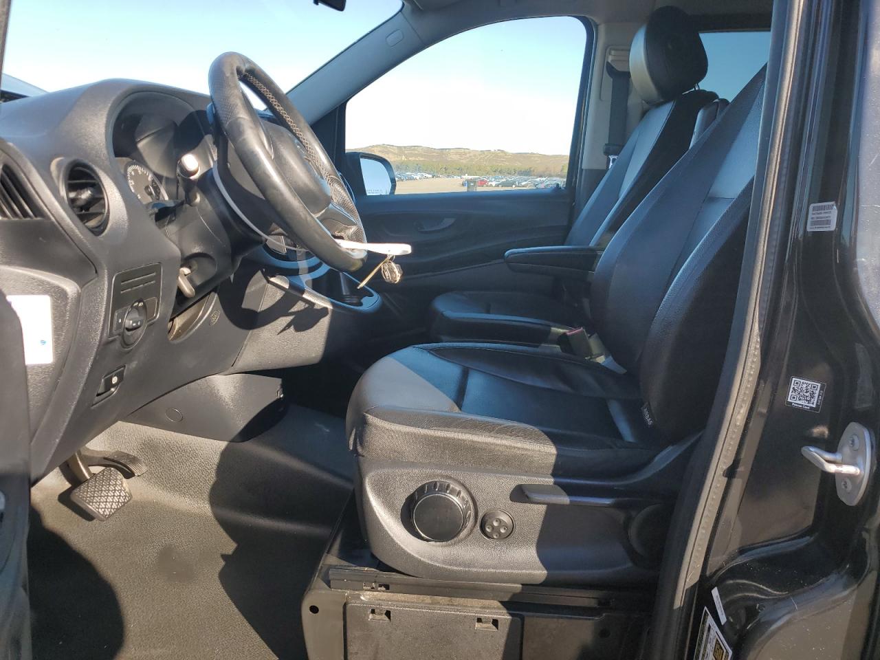 MERCEDES-BENZ METRIS