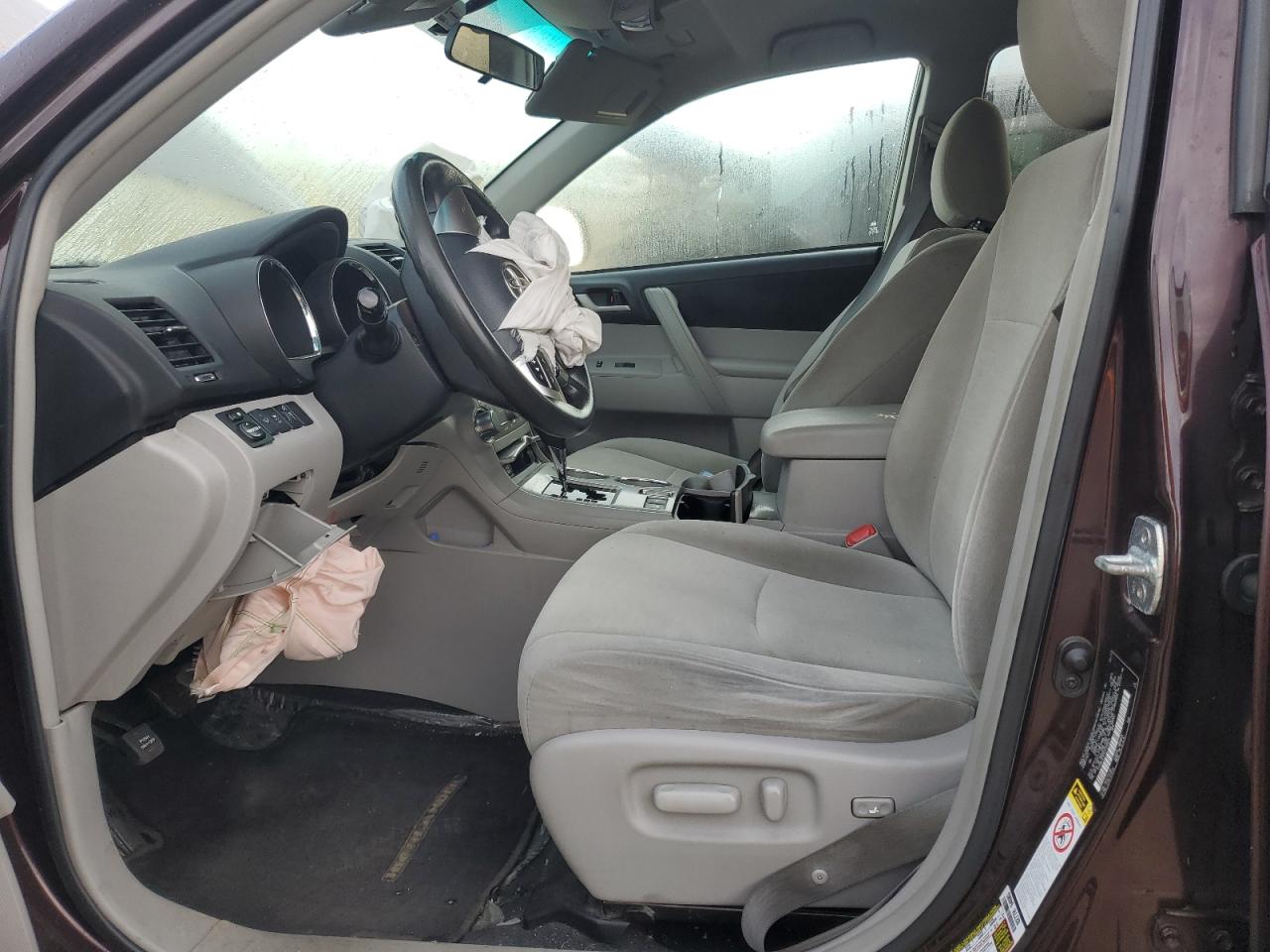 TOYOTA HIGHLANDER BASE