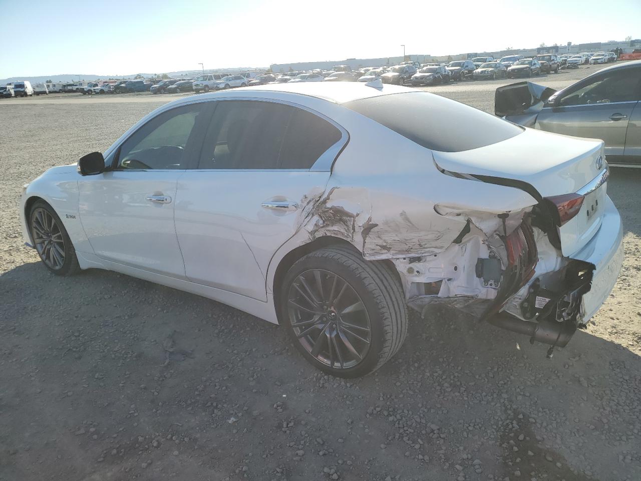 INFINITI Q50 RED SPORT 400