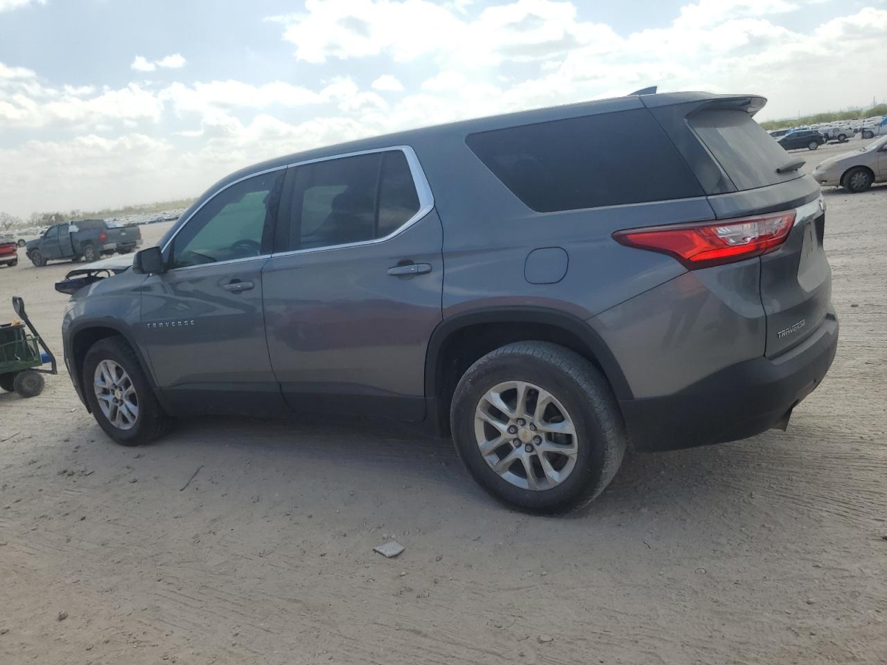 CHEVROLET TRAVERSE LS