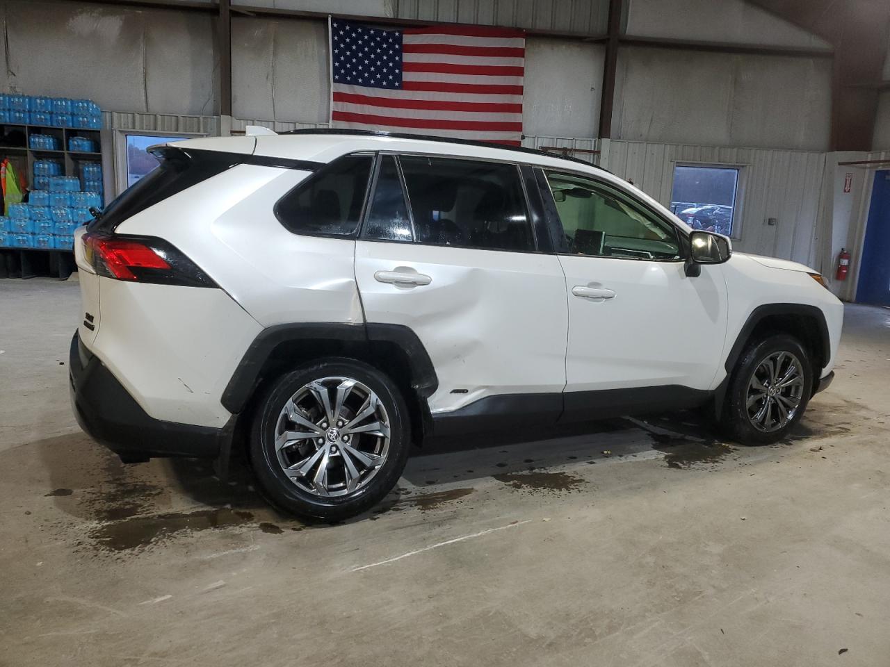 TOYOTA RAV4 XLE PREMIUM
