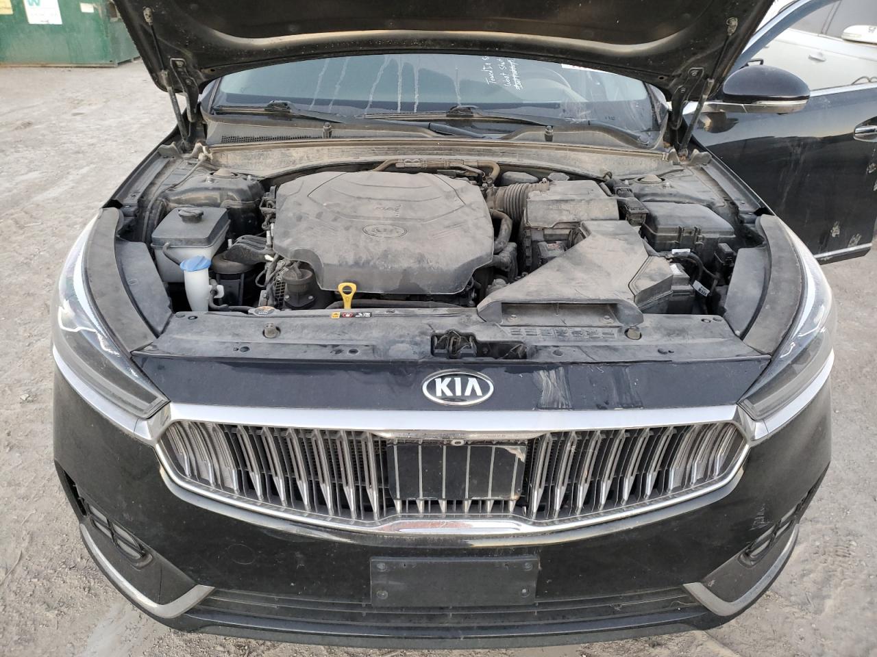 KIA CADENZA PREMIUM