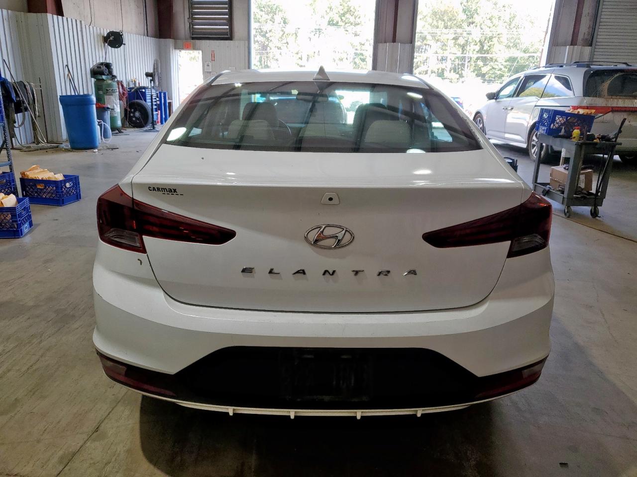 HYUNDAI ELANTRA SEL
