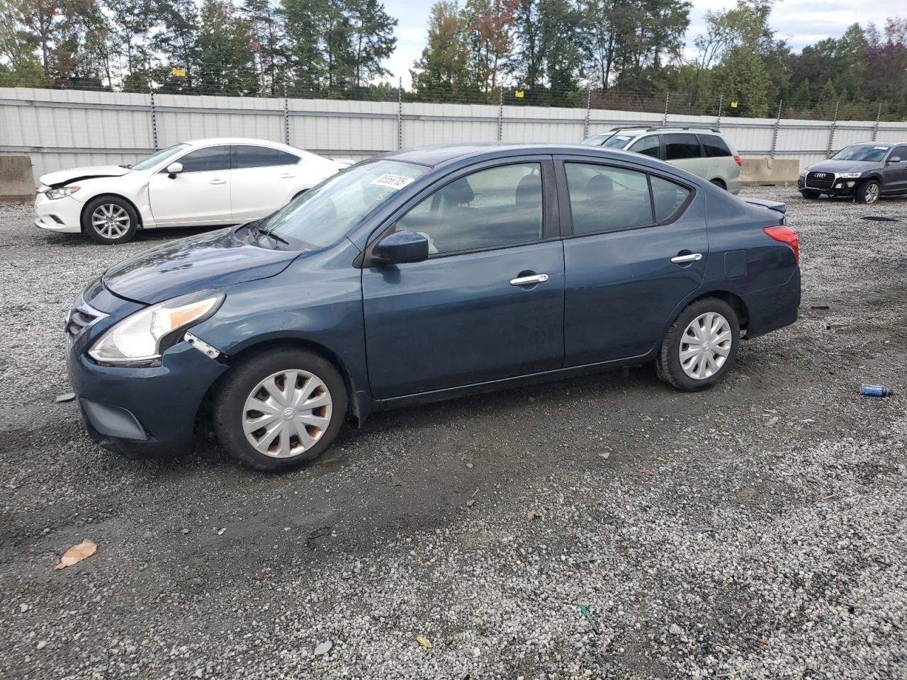 NISSAN VERSA S