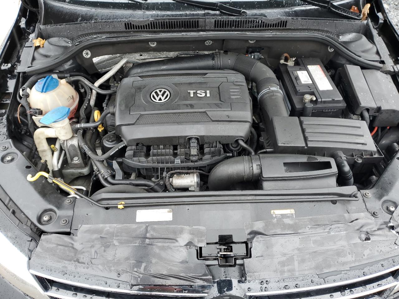 VOLKSWAGEN JETTA SE