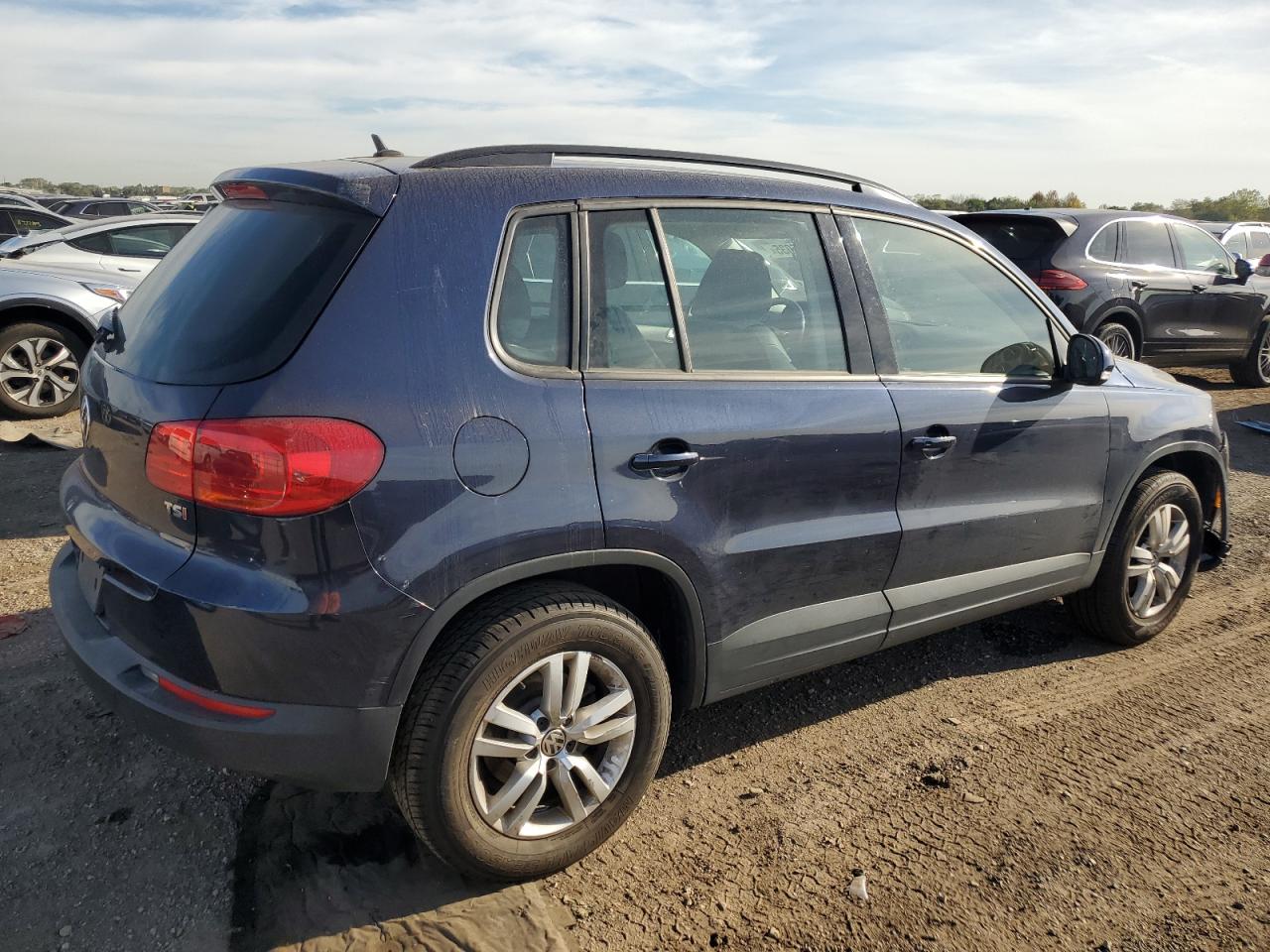 VOLKSWAGEN TIGUAN S