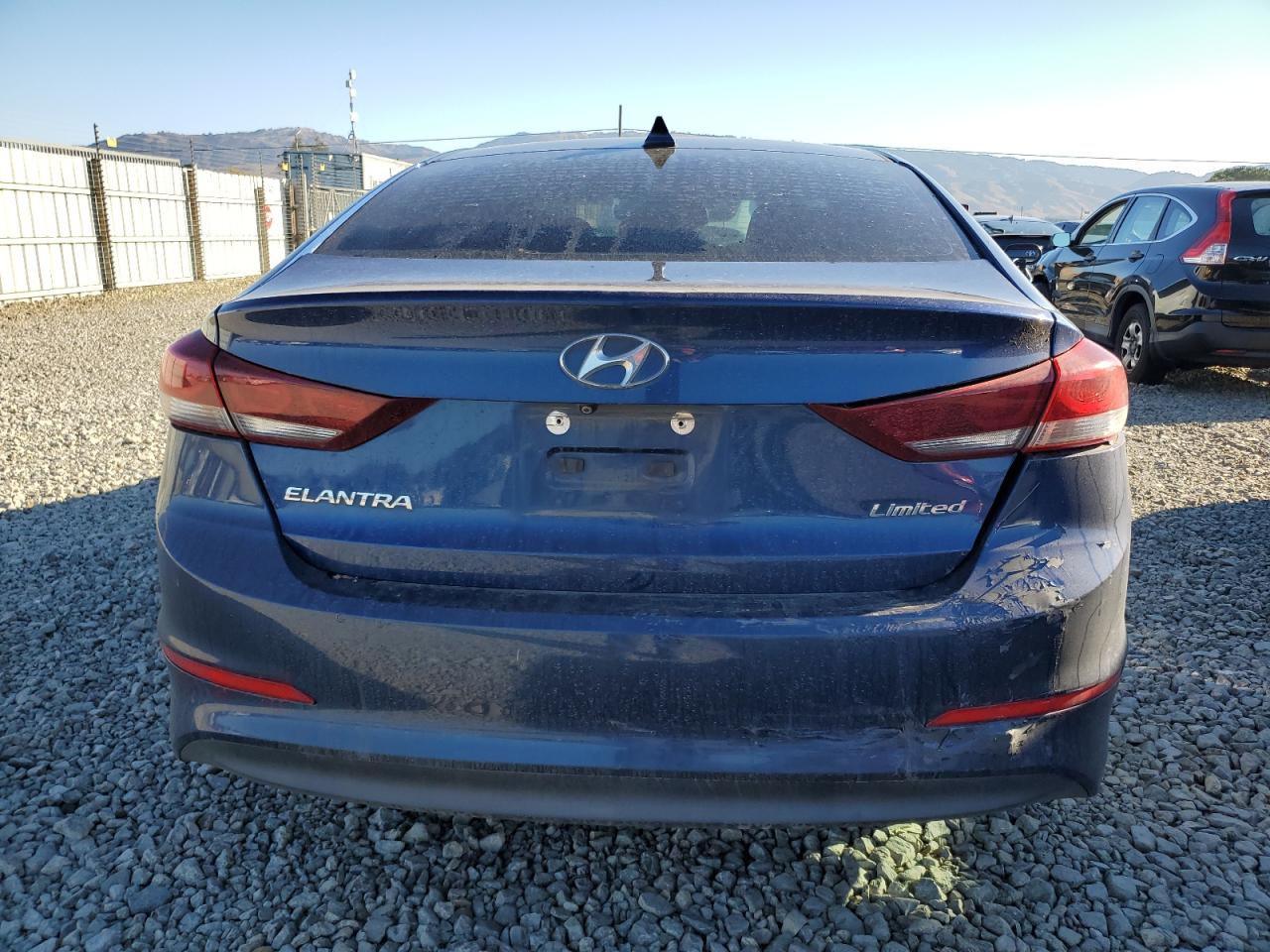 HYUNDAI ELANTRA SE