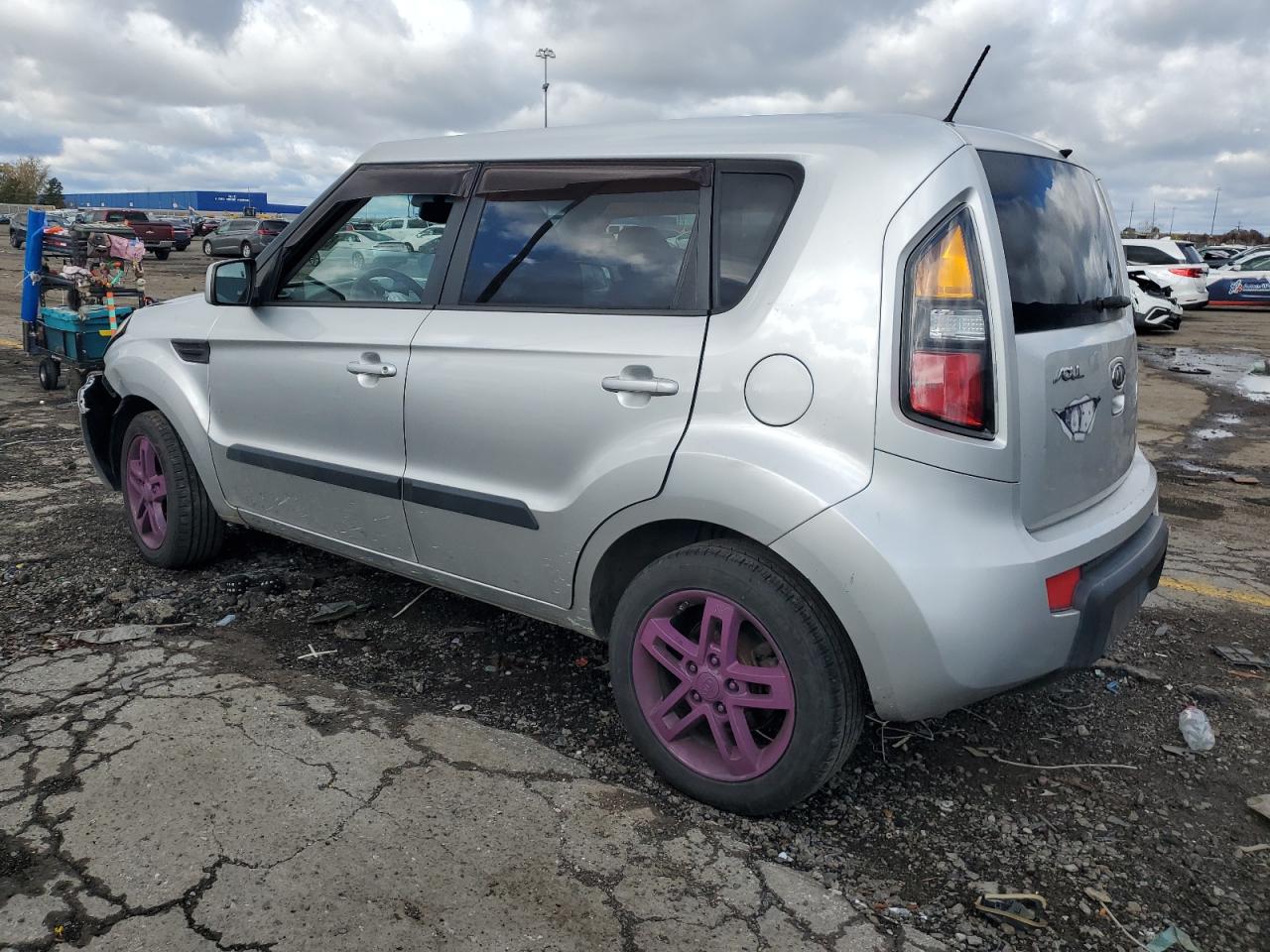 KIA SOUL +