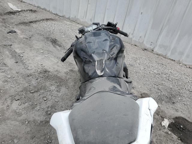 2016 KAWASAKI ZR800 B JKBZRCB19GDA16584