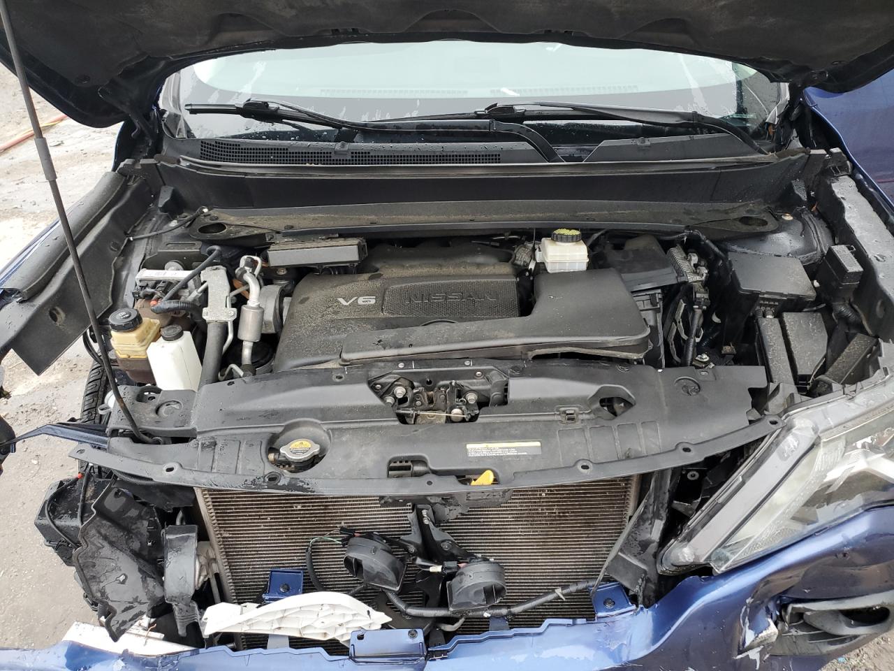 NISSAN PATHFINDER SV