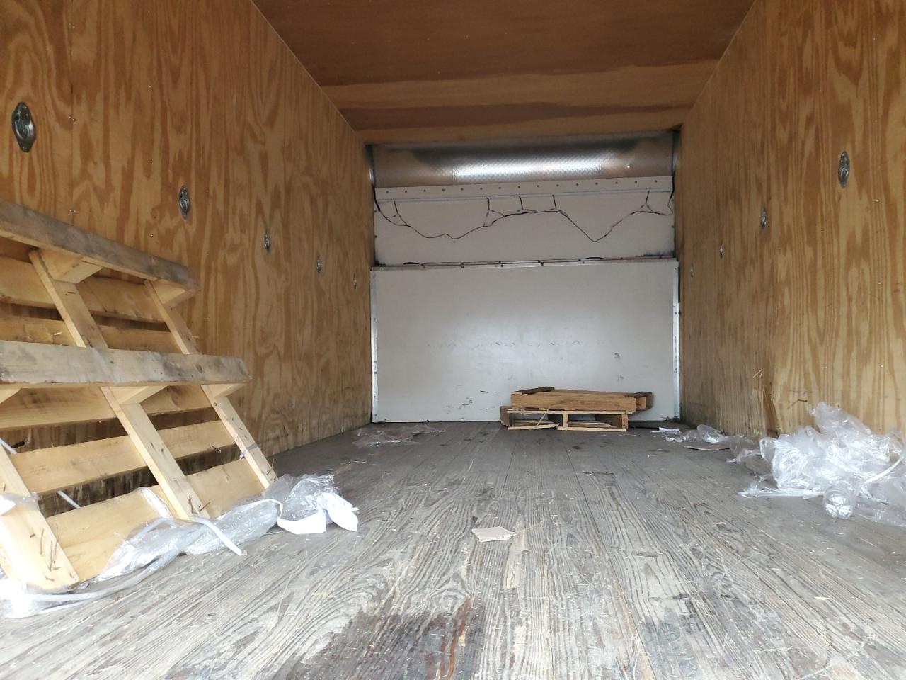 FORD ECONOLINE E350 SUPER DUTY CUTAWAY VAN