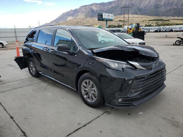 2025 TOYOTA SIENNA XLE 5TDJSKFC2SS198544