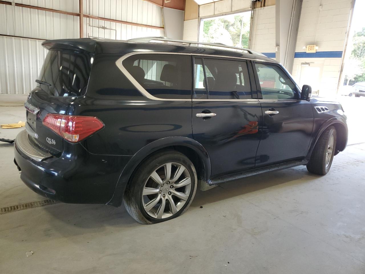 INFINITI QX56