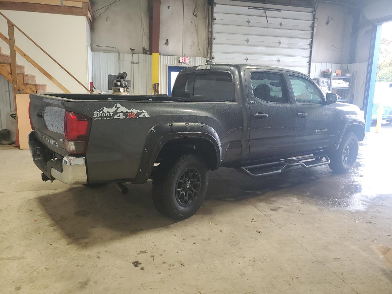 TOYOTA TACOMA DOUBLE CAB