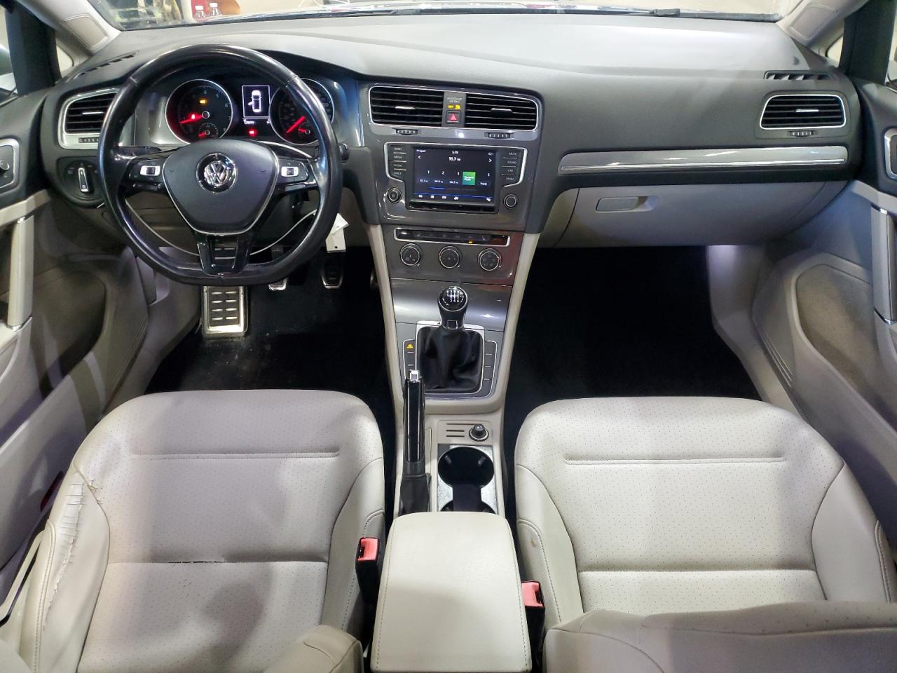 VOLKSWAGEN GOLF ALLTRACK S