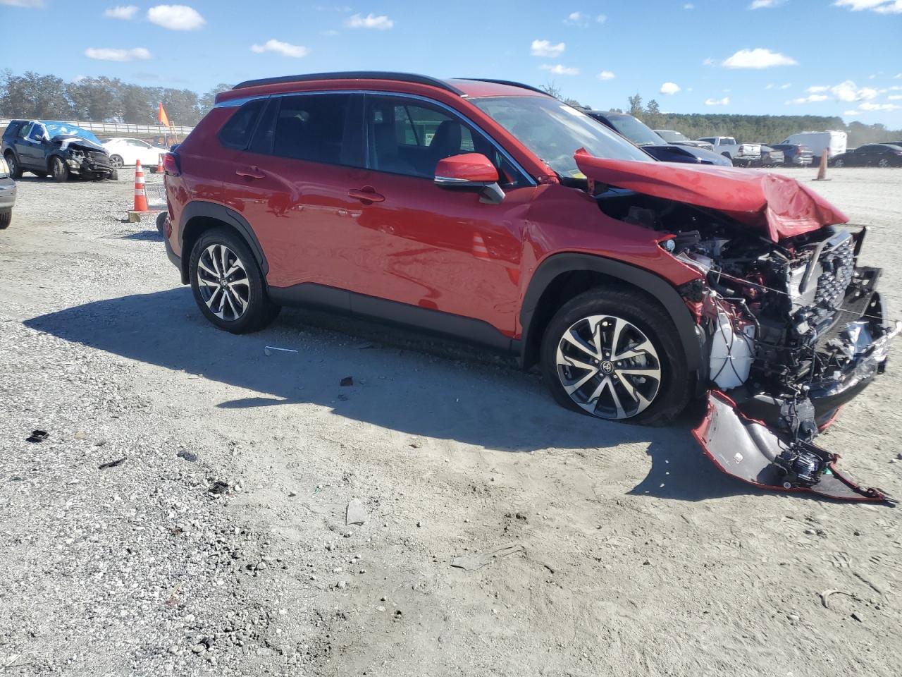 TOYOTA COROLLA CROSS XLE