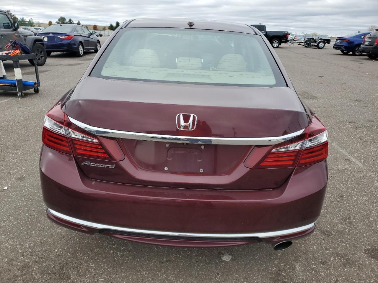 Lot #3291059174 2017 HONDA ACCORD EX