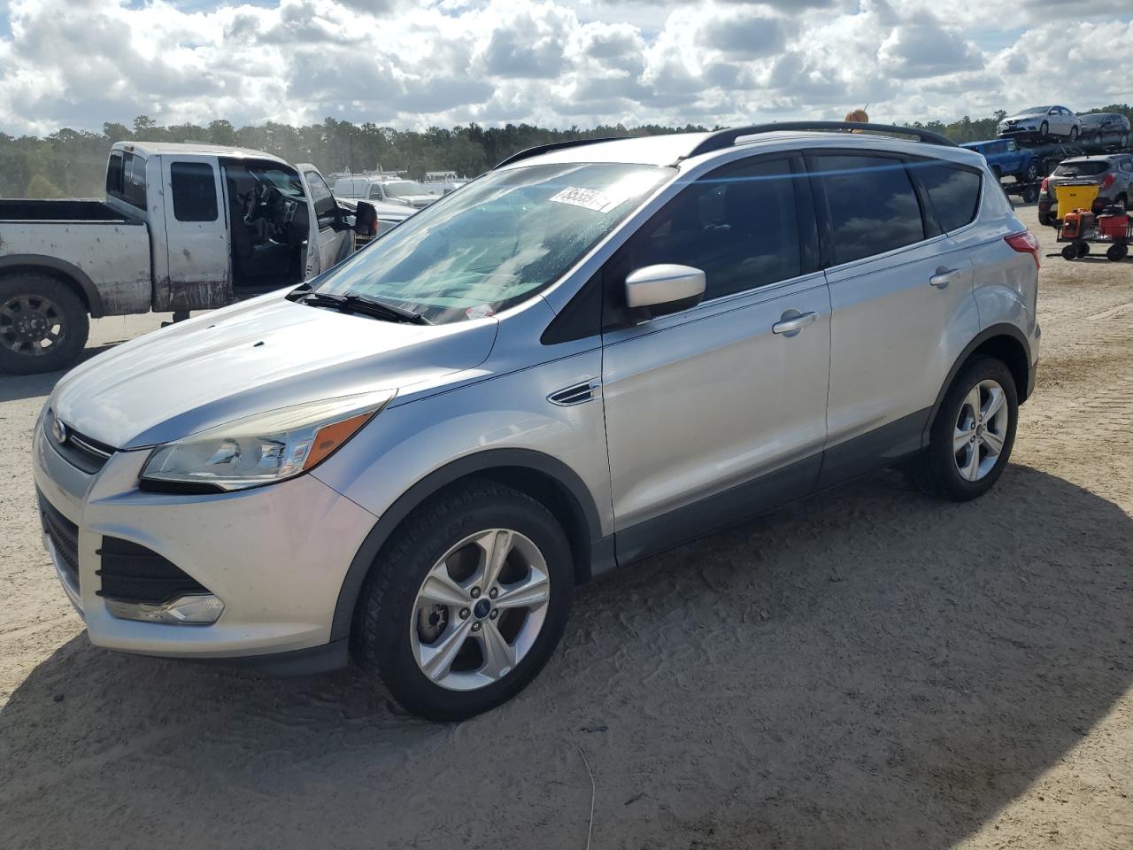 FORD ESCAPE SE