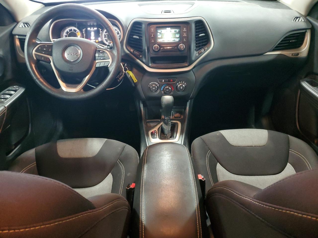 JEEP GRAND CHEROKEE SPORT