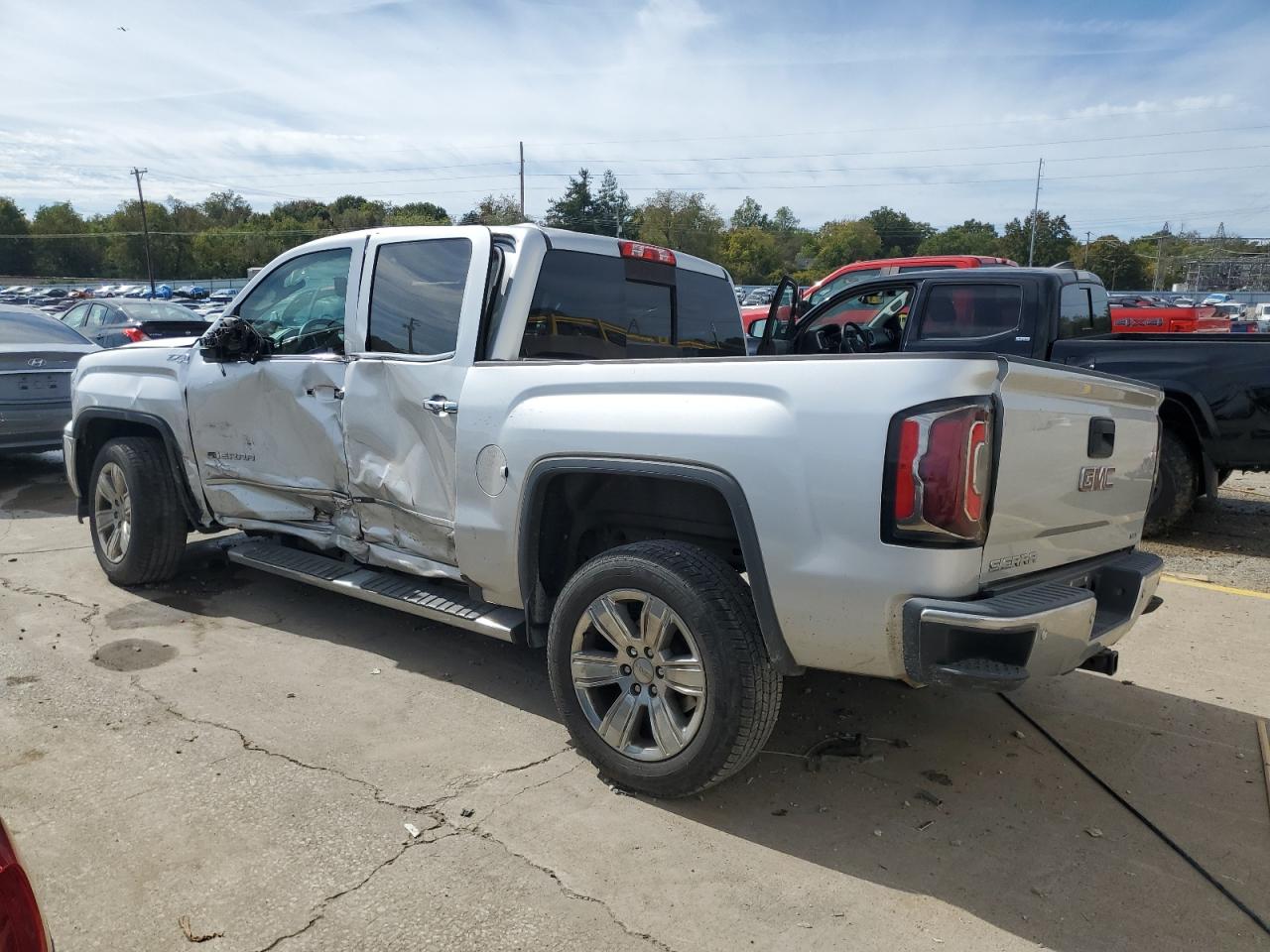 GMC SIERRA K1500 SLT