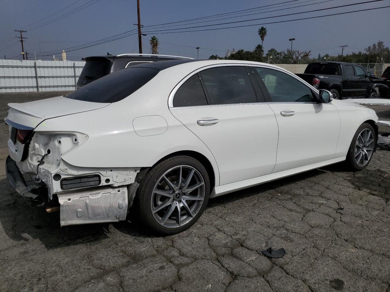 MERCEDES-BENZ E-CLASS 350