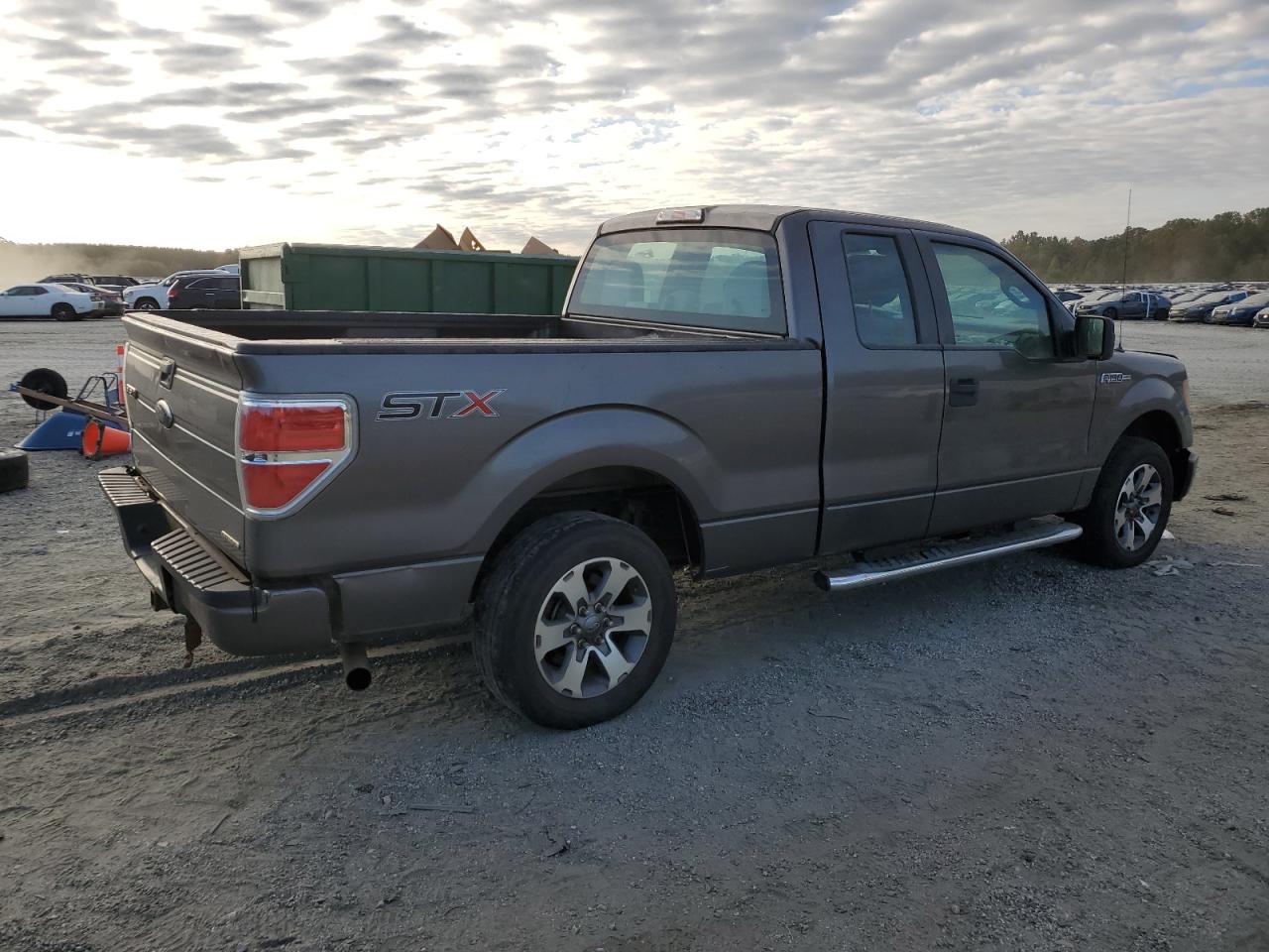 FORD F-150 SUPER CAB