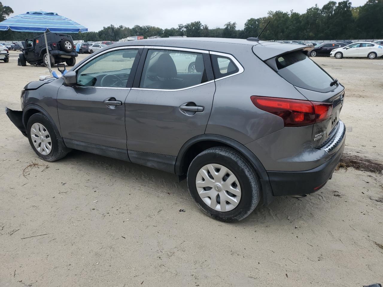 NISSAN ROGUE SPORT S