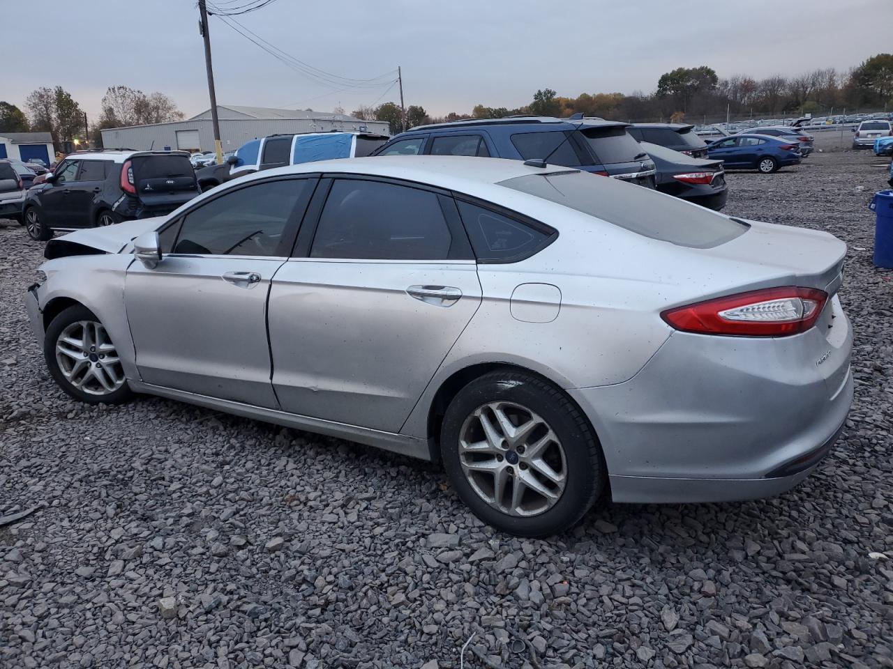 FORD FUSION SE
