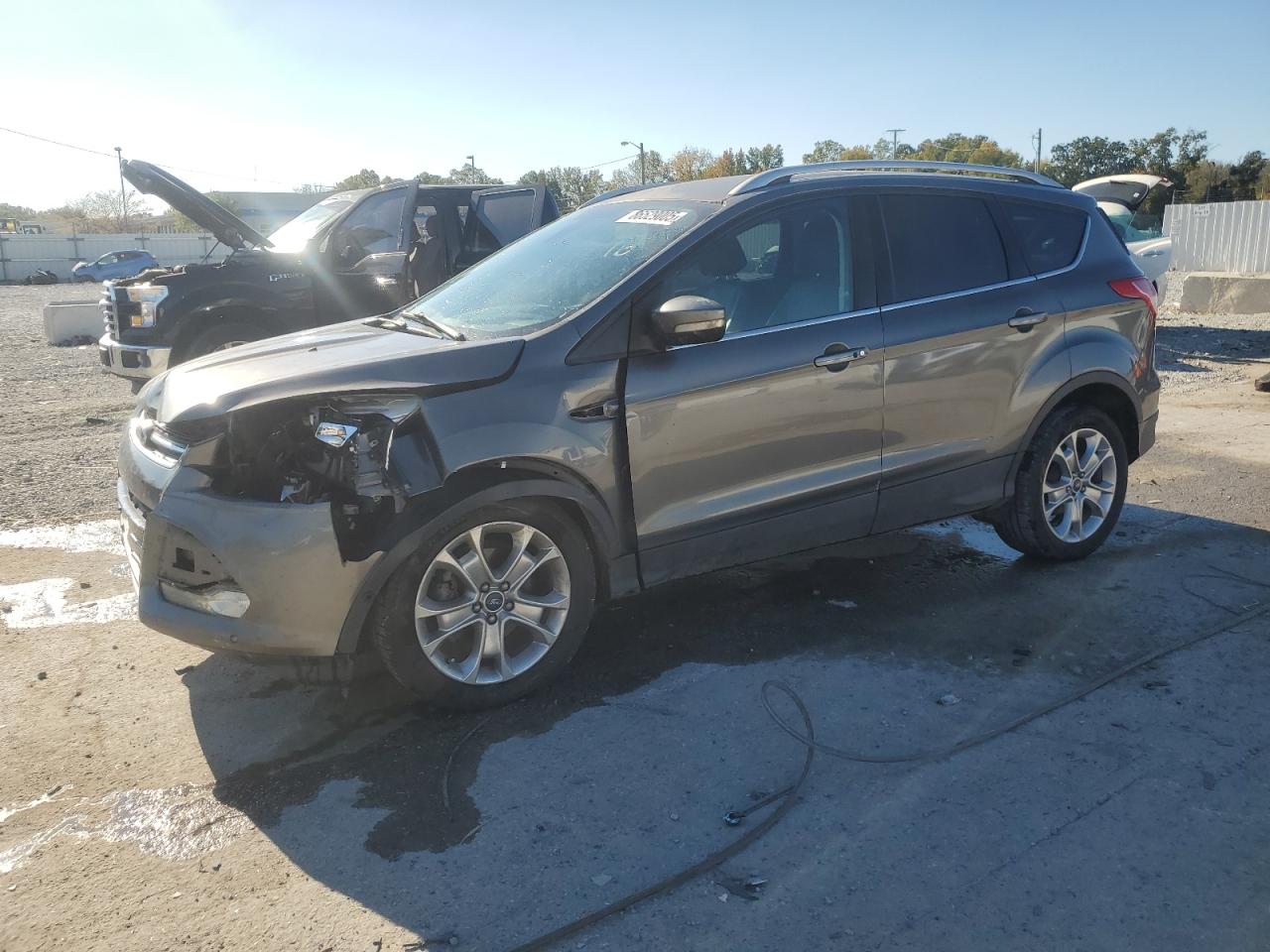 FORD ESCAPE TITANIUM