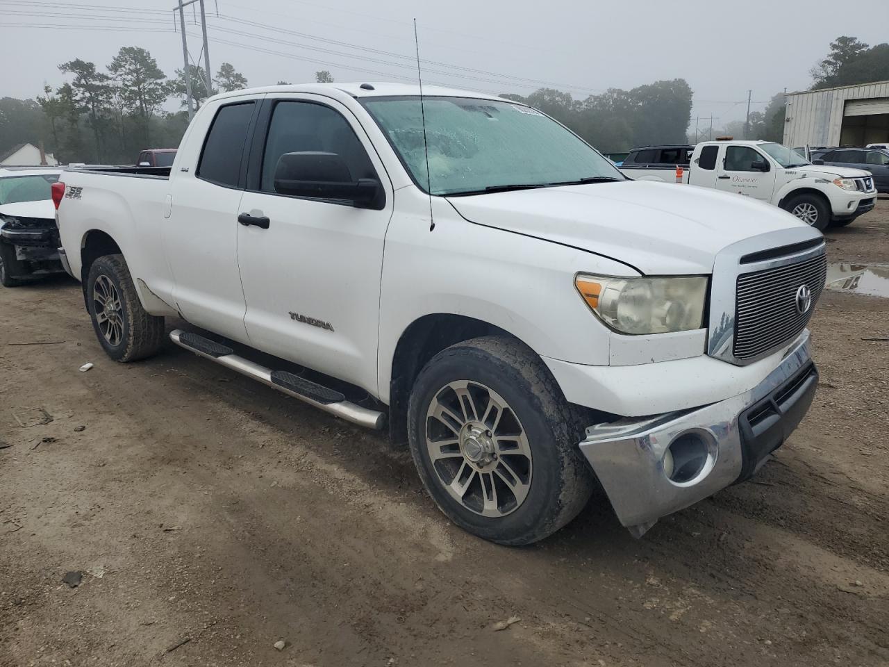 TOYOTA TUNDRA DOUBLE CAB SR5