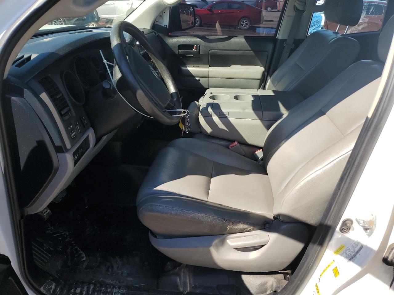 TOYOTA TUNDRA DOUBLE CAB SR5