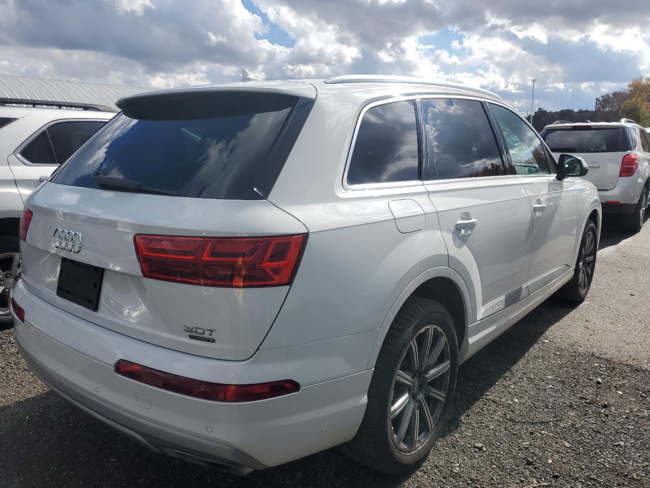 AUDI Q7 PREMIUM PLUS