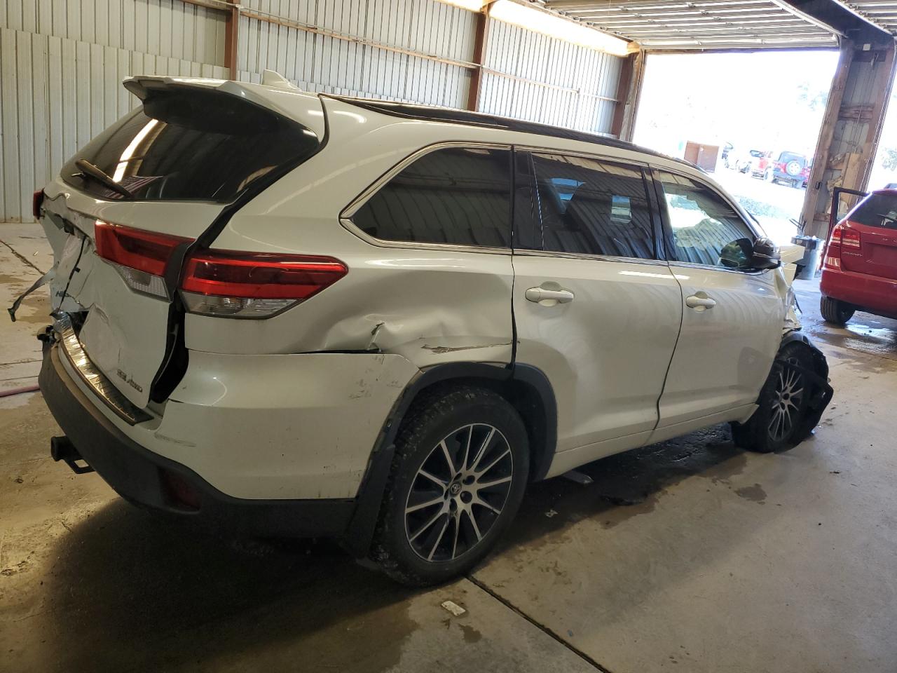 TOYOTA HIGHLANDER SE