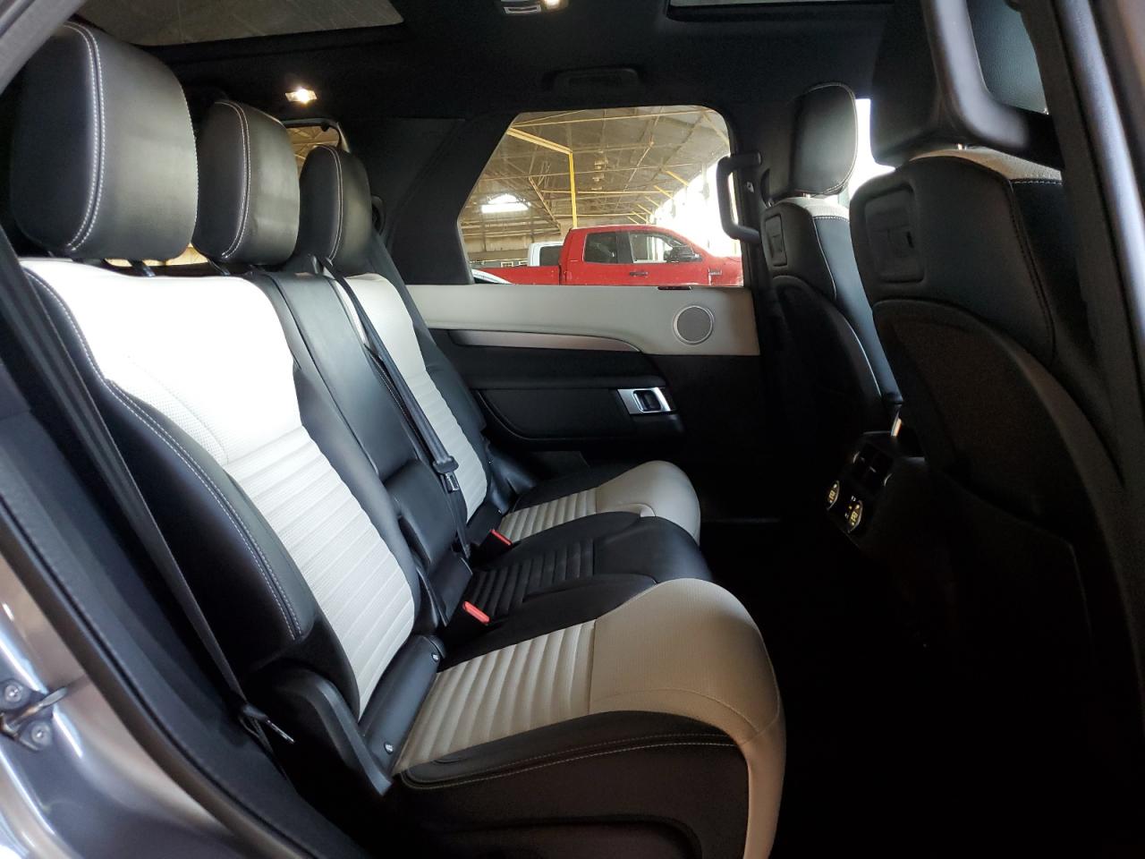 LAND ROVER DISCOVERY S R-DYNAMIC