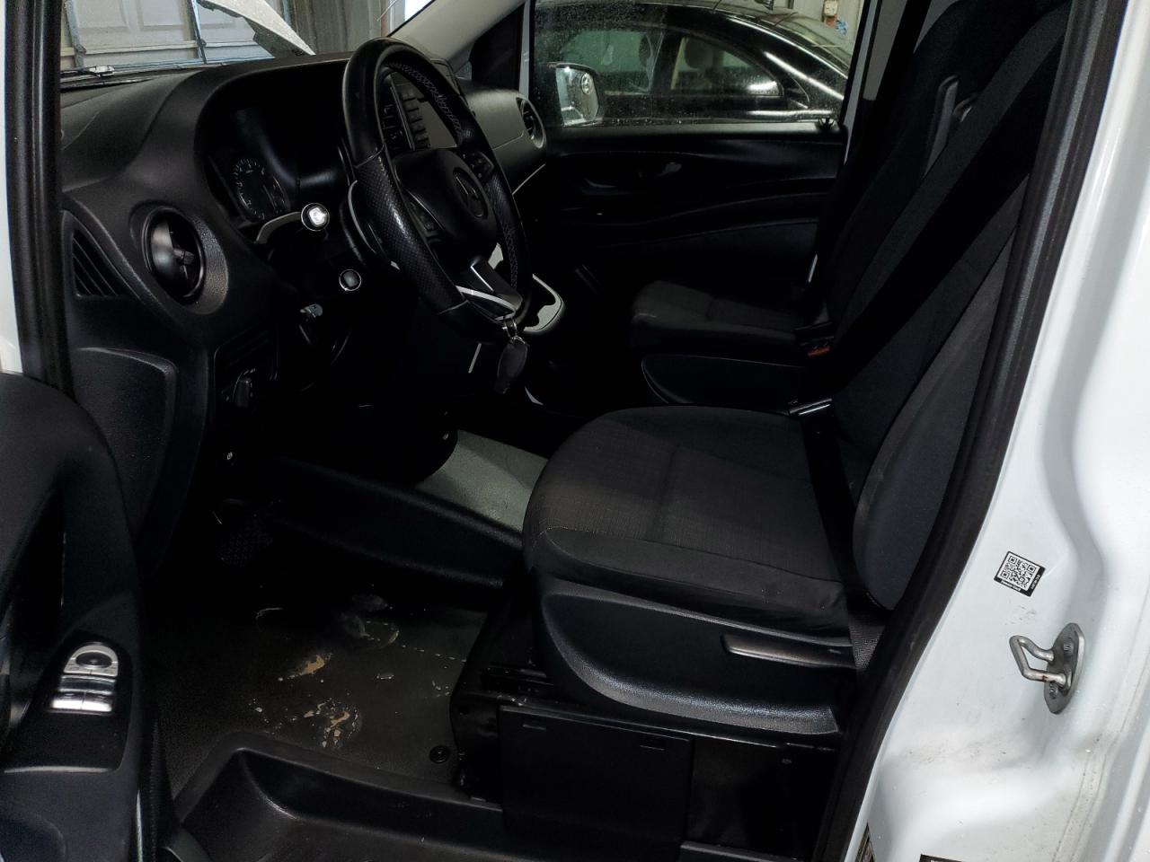 MERCEDES-BENZ METRIS