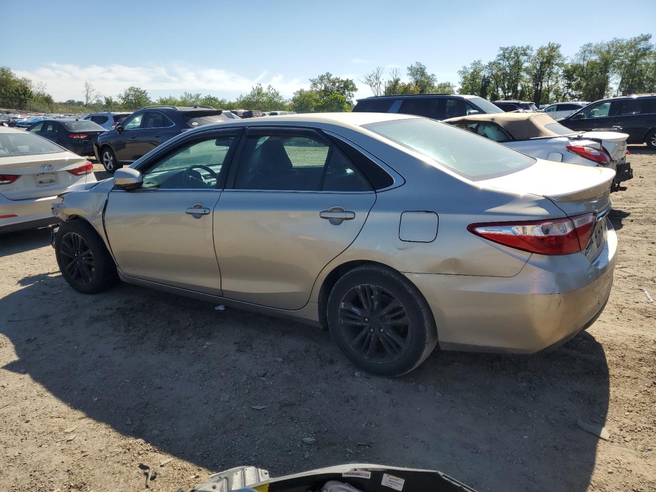 TOYOTA CAMRY LE