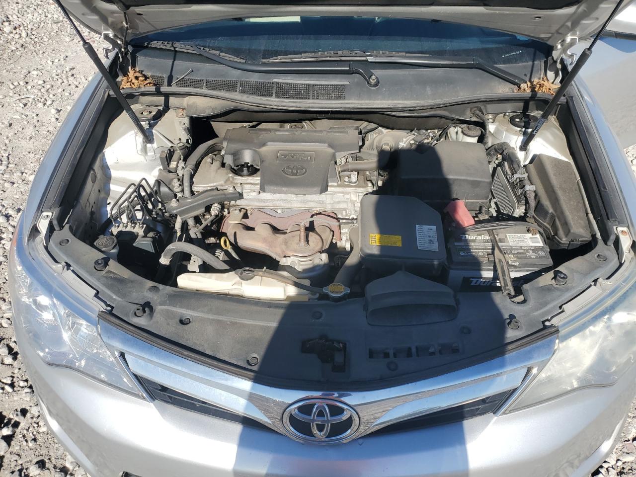 TOYOTA CAMRY BASE
