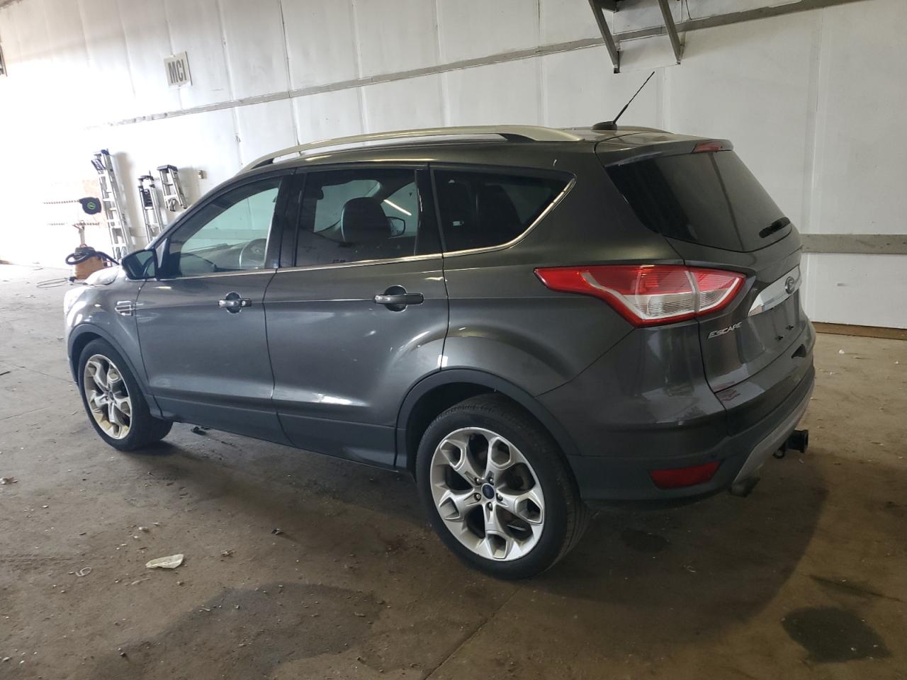 FORD ESCAPE TITANIUM